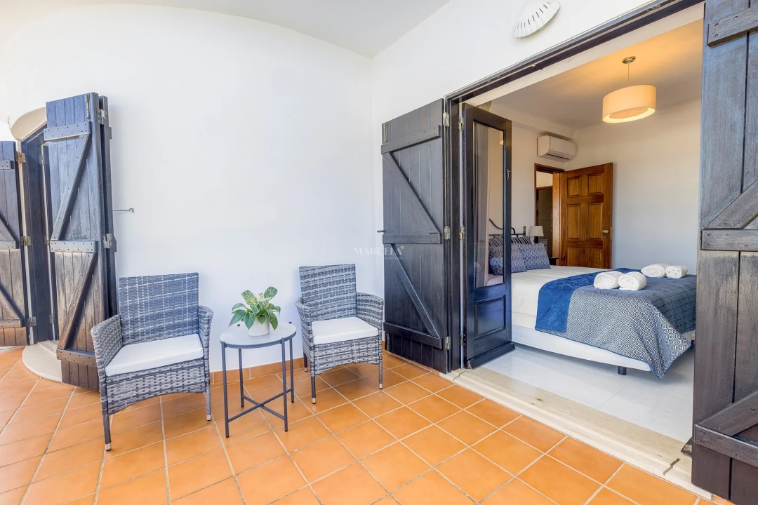 Moradia T5 para Arrendamento férias em Luz Foto 32