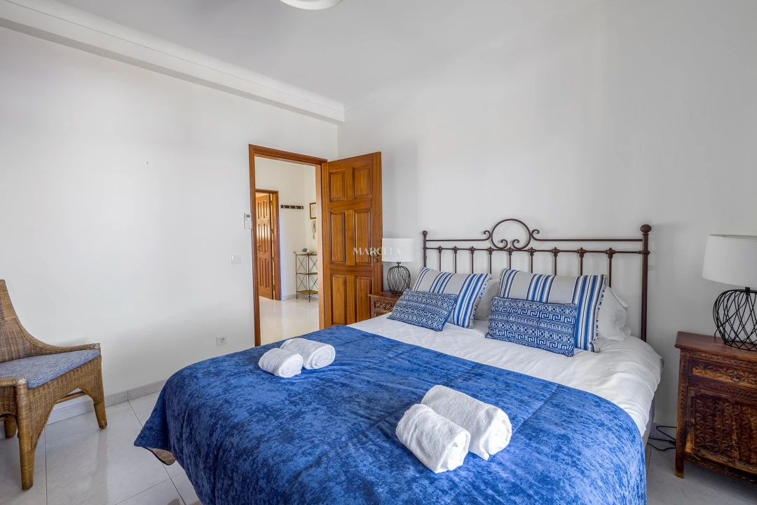 Moradia T5 para Arrendamento férias em Luz Foto 13