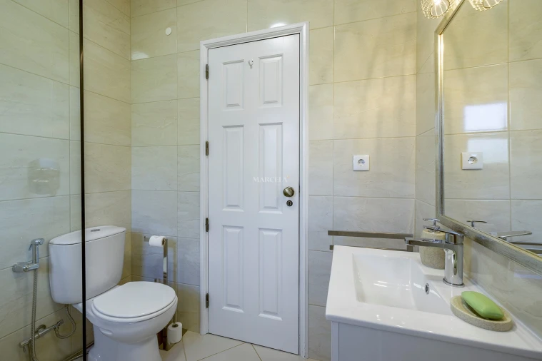 Moradia T5 para Arrendamento férias em Luz Foto 36