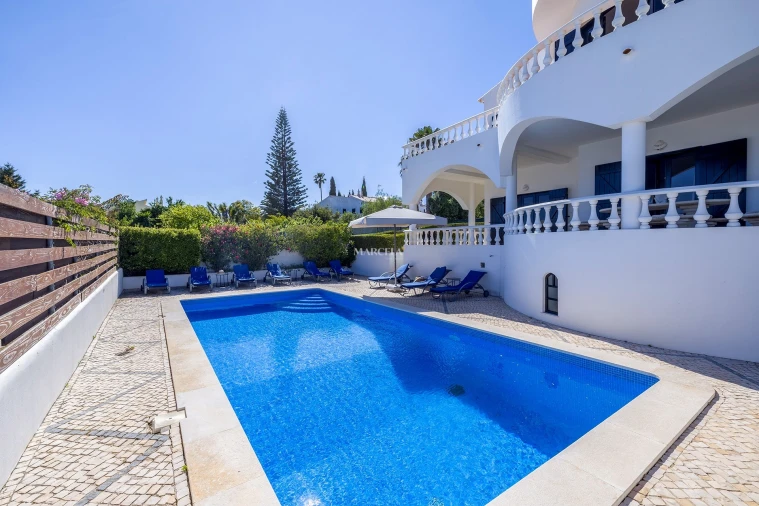 Moradia T5 para Arrendamento férias em Luz Foto 6