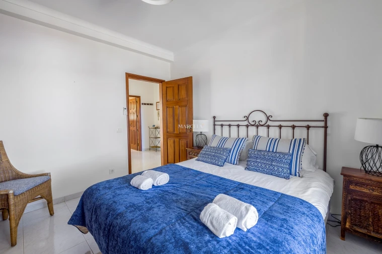 Moradia T5 para Arrendamento férias em Luz Foto 13