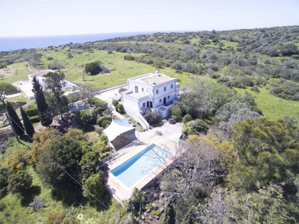 Moradia T5 para Arrendamento férias em Lagos (São Sebastião e Santa Maria) Foto 6