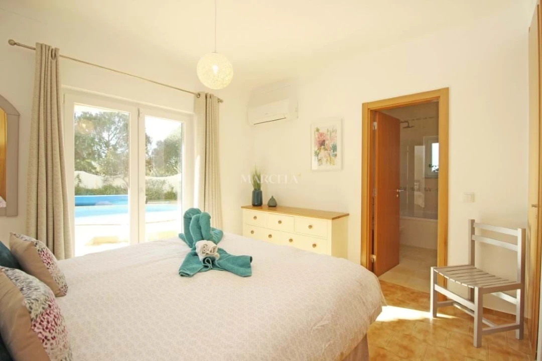 Moradia T4 para Arrendamento férias em Lagos (São Sebastião e Santa Maria) Foto 25