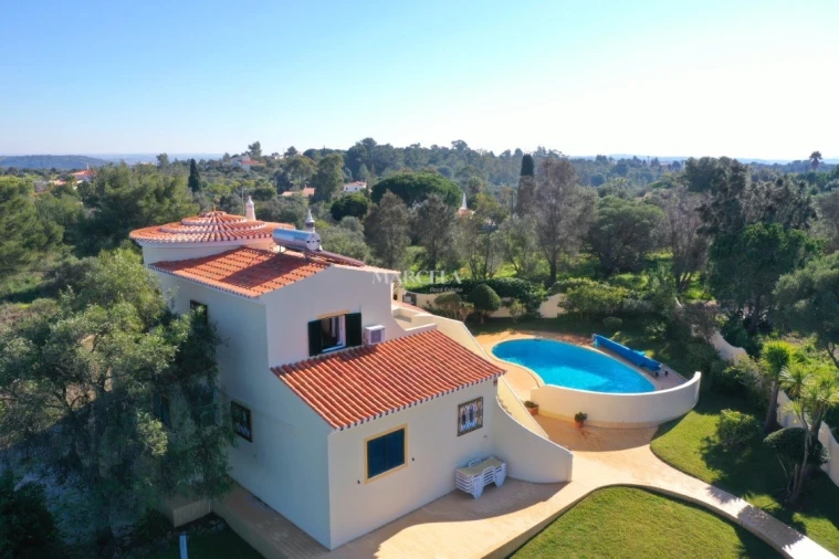 Moradia T4 para Arrendamento férias em Lagos (São Sebastião e Santa Maria) Foto 6