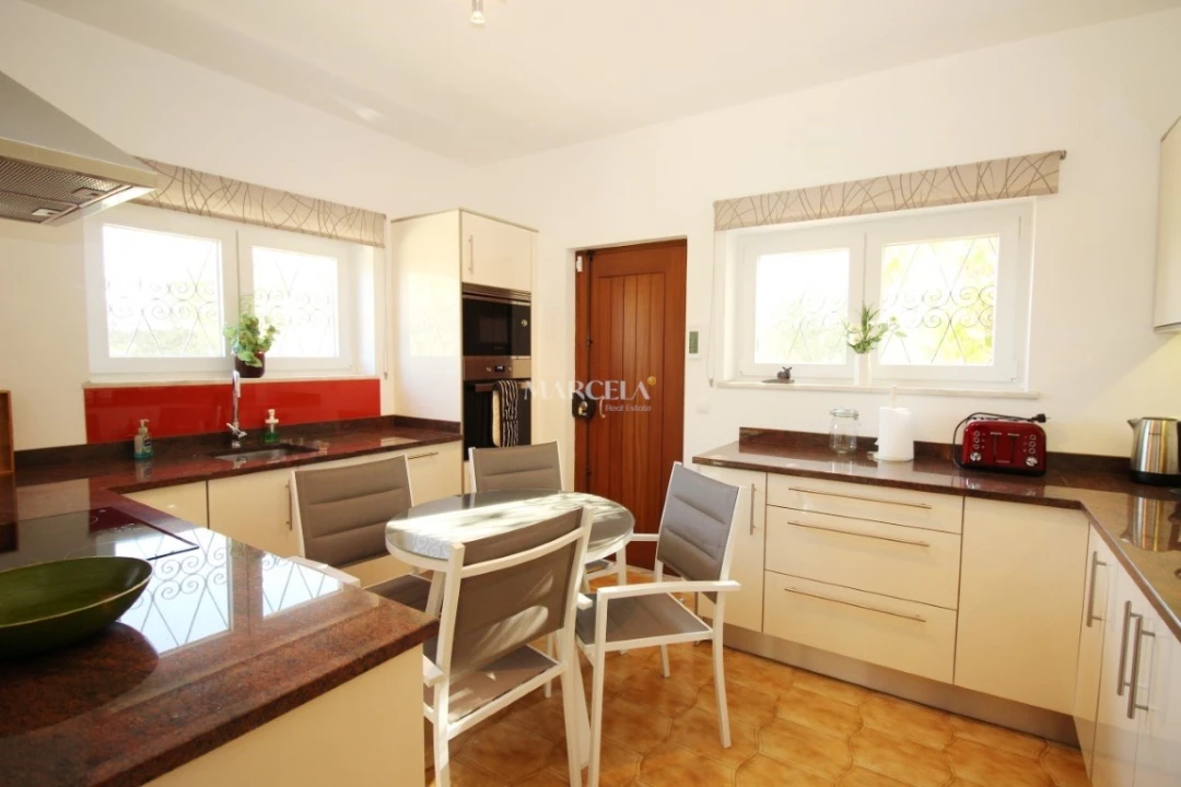 Moradia T4 para Arrendamento férias em Lagos (São Sebastião e Santa Maria) Foto 37