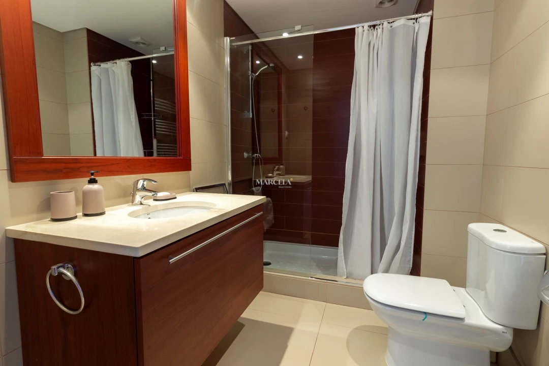 Apartamento T3 para Arrendamento férias em Lagos (São Sebastião e Santa Maria) Foto 29