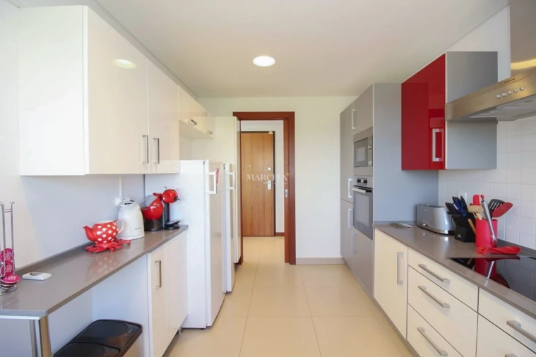 Apartamento T3 para Arrendamento férias em Lagos (São Sebastião e Santa Maria) Foto 17