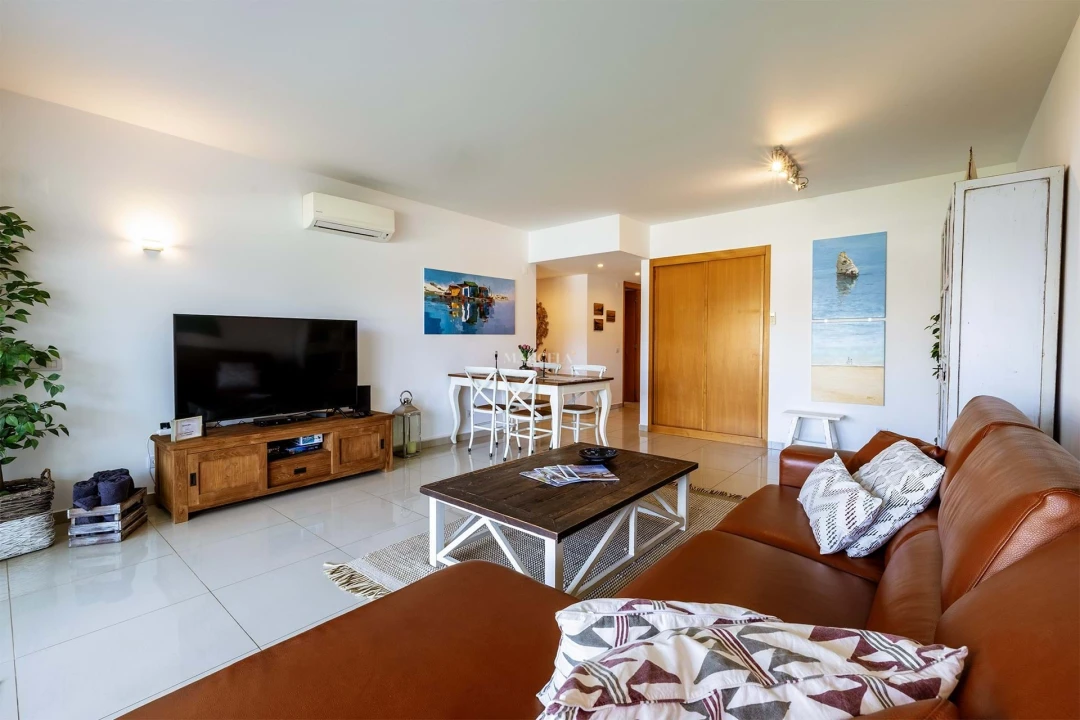 Apartamento T2 para Arrendamento férias em Lagos (São Sebastião e Santa Maria) Foto 11