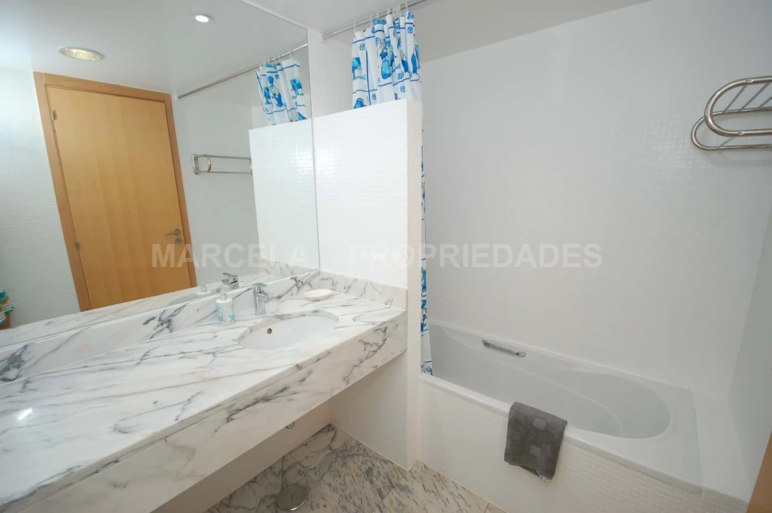 Apartamento T2 para Arrendamento férias em Lagos (São Sebastião e Santa Maria) Foto 19