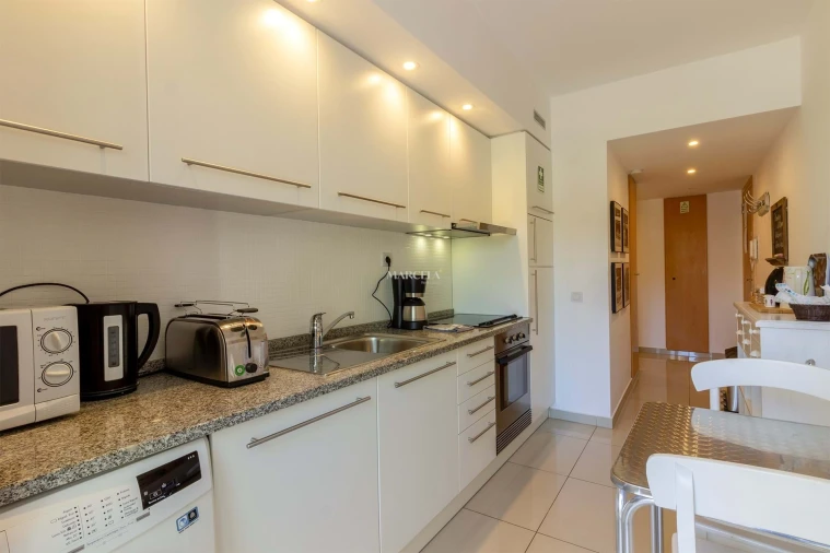 Apartamento T2 para Arrendamento férias em Lagos (São Sebastião e Santa Maria) Foto 6