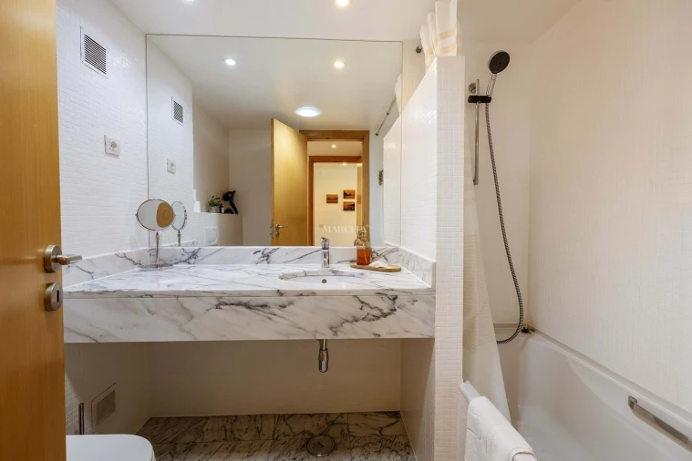 Apartamento T2 para Arrendamento férias em Lagos (São Sebastião e Santa Maria) Foto 18