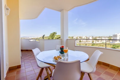 Apartamento T2 para Arrendamento férias em Lagos (São Sebastião e Santa Maria)