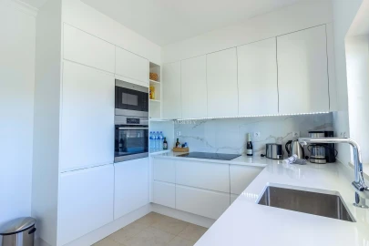 Apartamento T2 para Arrendamento férias em Lagos (São Sebastião e Santa Maria)
