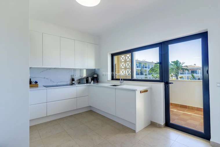 Apartamento T2 para Arrendamento férias em Lagos (São Sebastião e Santa Maria) Foto 37