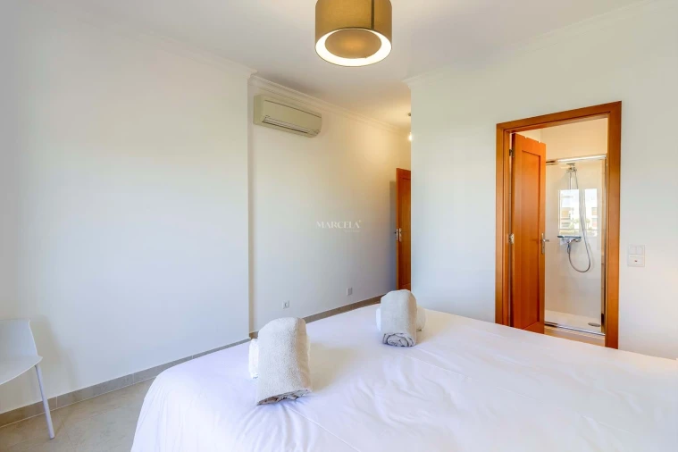 Apartamento T2 para Arrendamento férias em Lagos (São Sebastião e Santa Maria) Foto 22