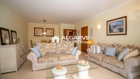 Apartamento T4 para Venda em Quarteira