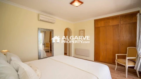 Apartamento T4 para Venda em Quarteira