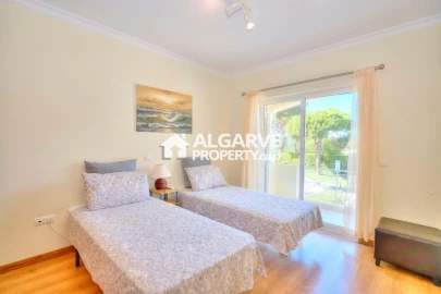 Apartamento T4 para Venda em Quarteira
