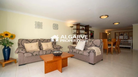 Apartamento T4 para Venda em Quarteira