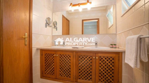 Apartamento T4 para Venda em Quarteira