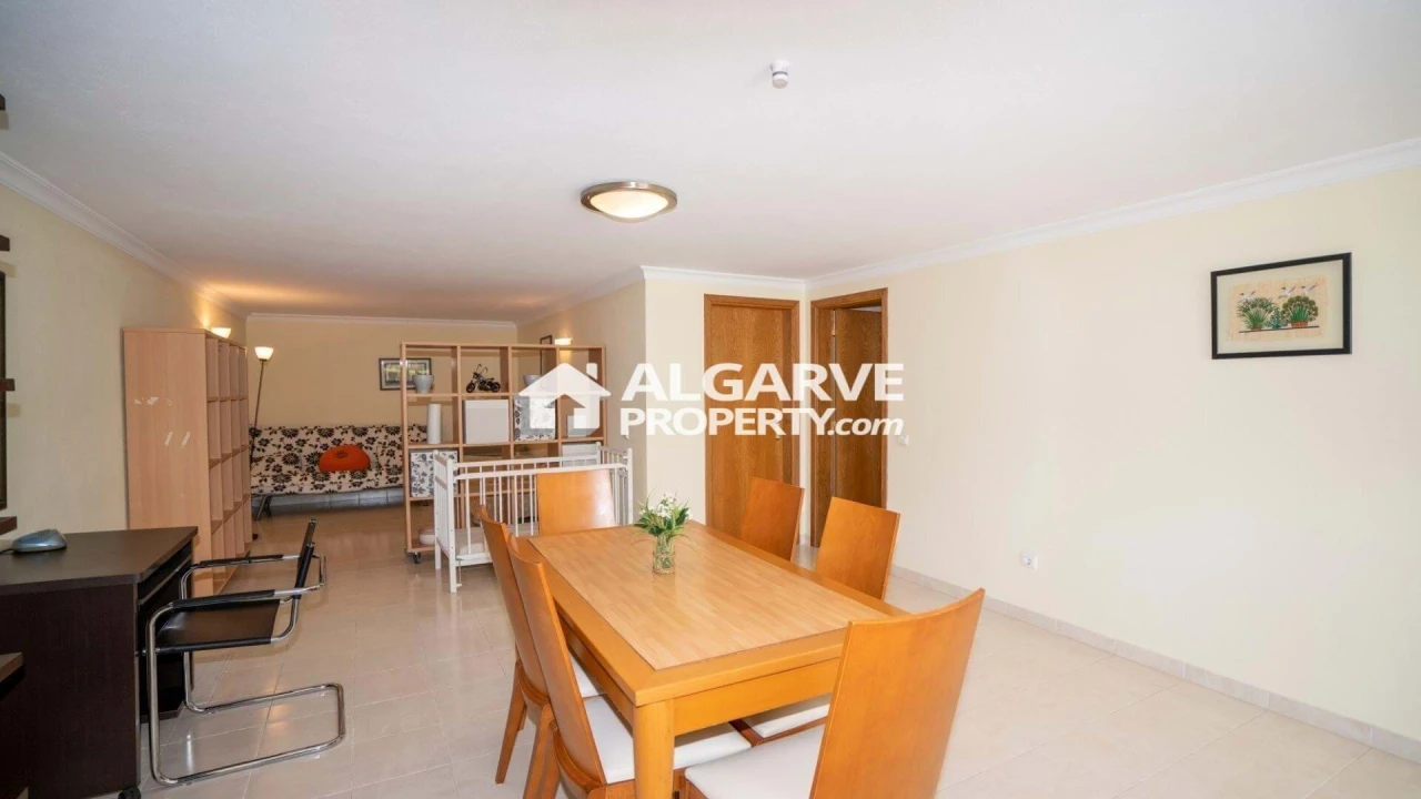 Apartamento T4 para Venda em Quarteira Foto 21