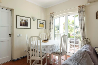 Apartamento T2 para Arrendamento férias em Quarteira