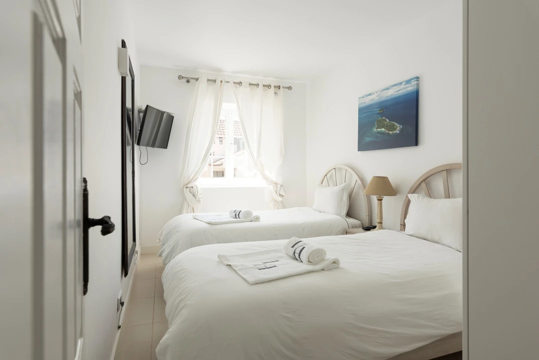 Apartamento T2 para Arrendamento férias em Quarteira Foto 13