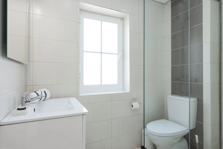 Apartamento T2 para Arrendamento férias em Quarteira Foto 16