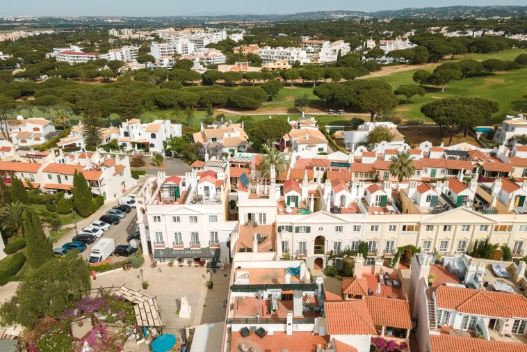 Apartamento T2 para Arrendamento férias em Quarteira Foto 26