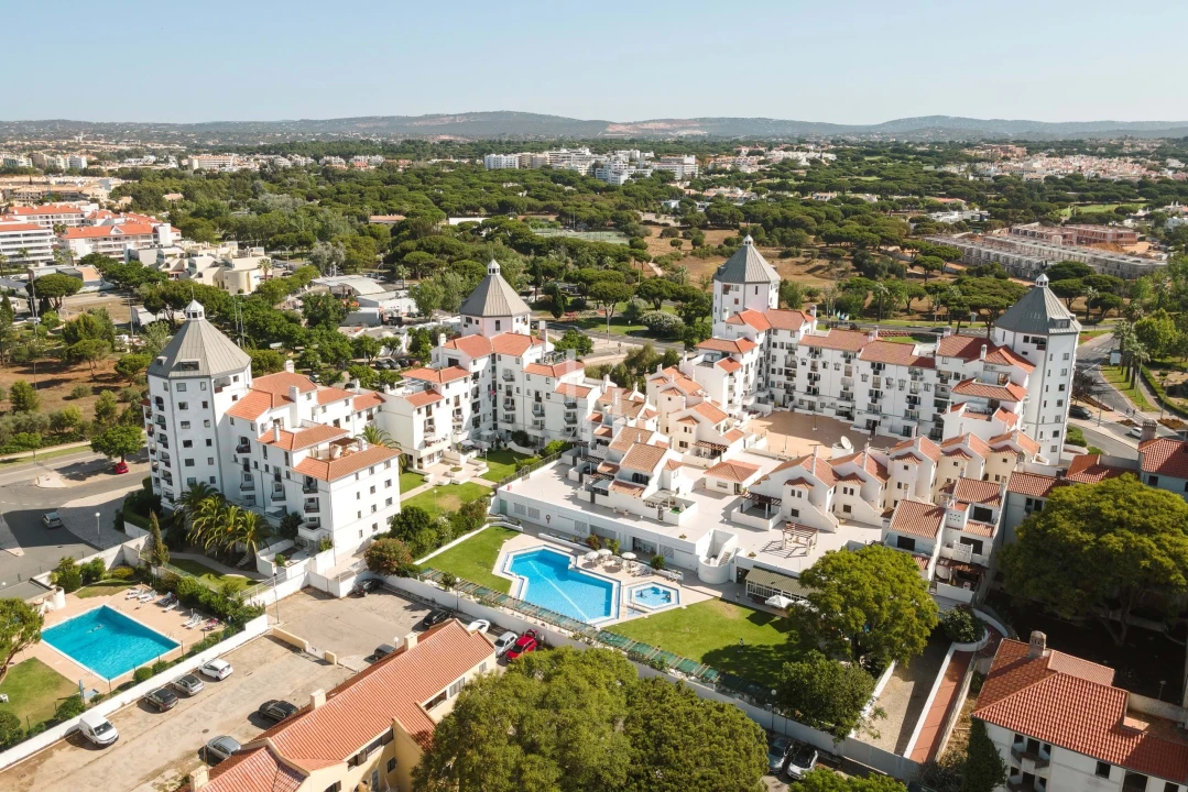 Apartamento T2 para Arrendamento férias em Quarteira Foto 19