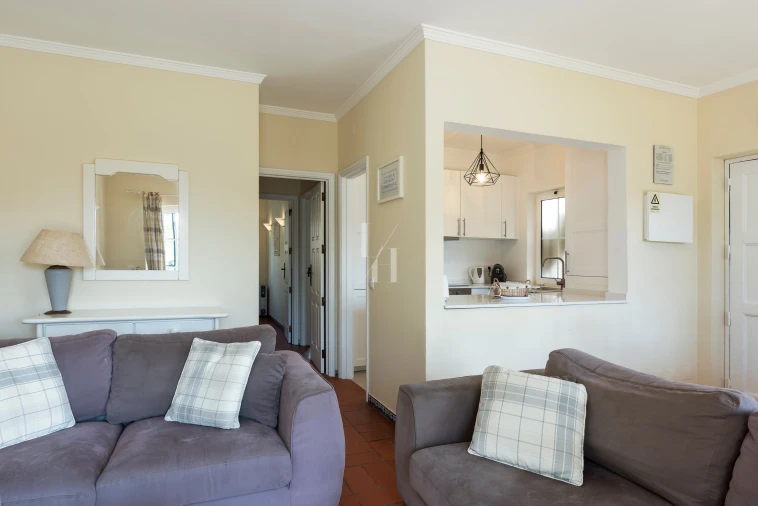 Apartamento T2 para Arrendamento férias em Quarteira Foto 13