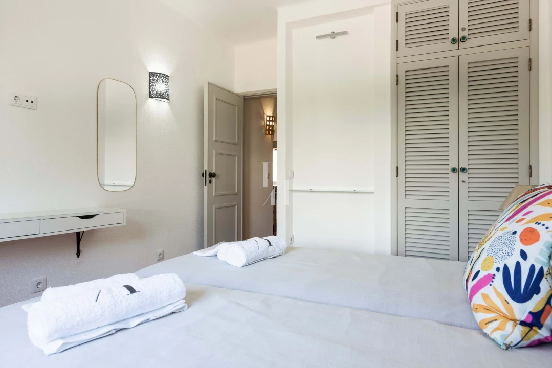 Apartamento T2 para Arrendamento férias em Quarteira Foto 11