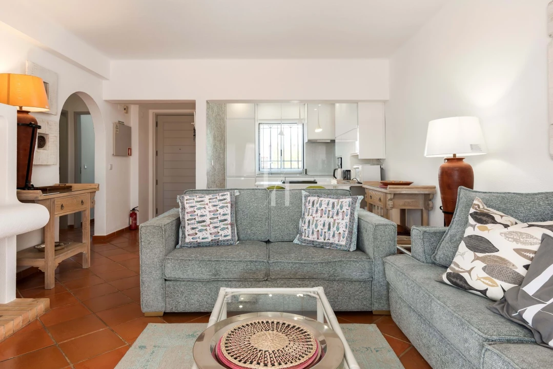 Apartamento T2 para Arrendamento férias em Quarteira Foto 14