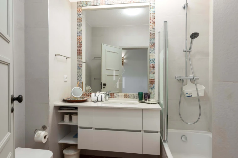 Apartamento T2 para Arrendamento férias em Quarteira Foto 7