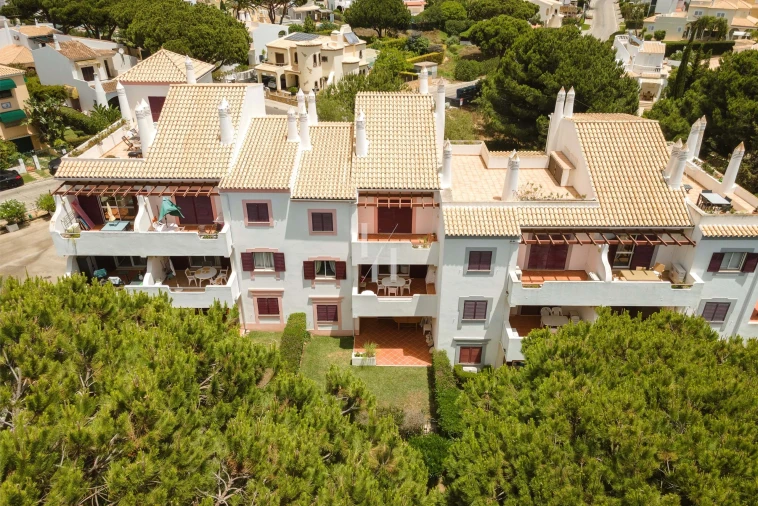 Apartamento T2 para Arrendamento férias em Quarteira Foto 19