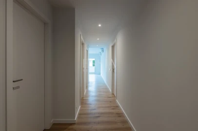 Apartamento T2 para Venda em Ramalde