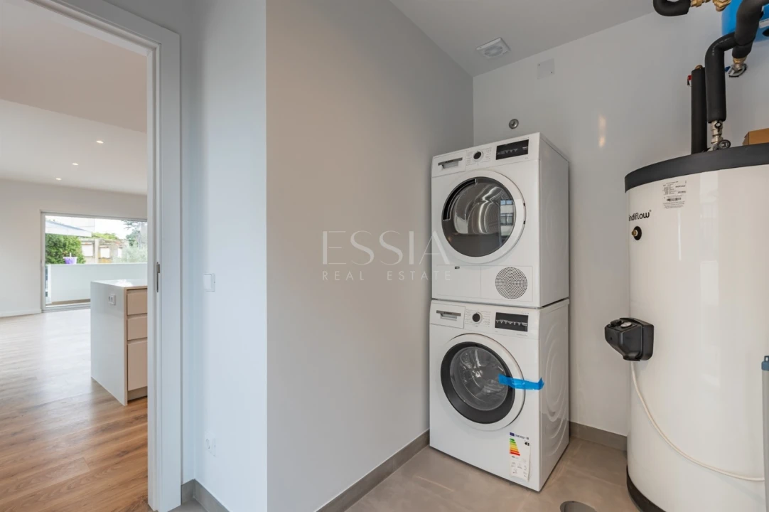 Apartamento T2 para Venda em Ramalde Foto 7