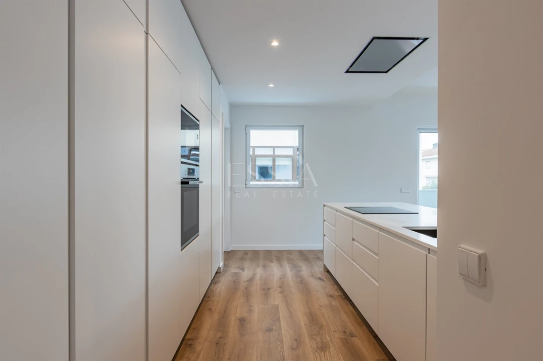 Apartamento T2 para Venda em Ramalde Foto 6