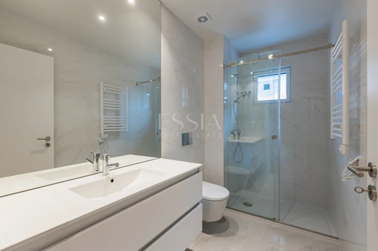 Apartamento T2 para Venda em Ramalde Foto 16