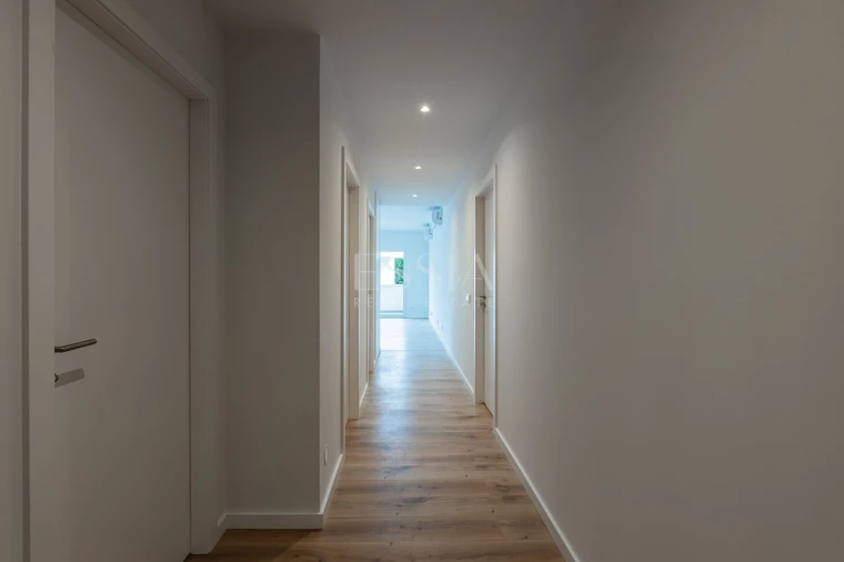 Apartamento T2 para Venda em Ramalde Foto 17