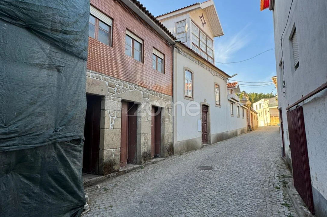 Moradia T7 para Venda em Salzedas Foto 20