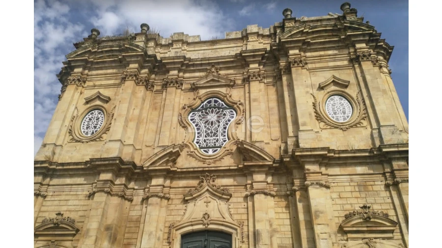 Moradia T7 para Venda em Salzedas Foto 8