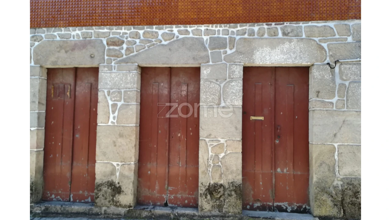 Moradia T7 para Venda em Salzedas Foto 2