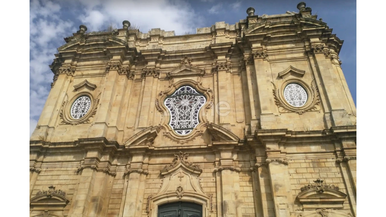 Moradia T7 para Venda em Salzedas Foto 8