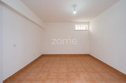 Moradia T4 para Venda em Corroios