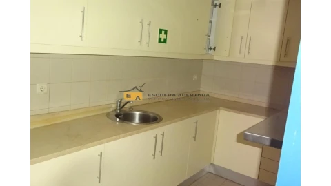Escritório para Arrendamento em Lordelo do Ouro e Massarelos