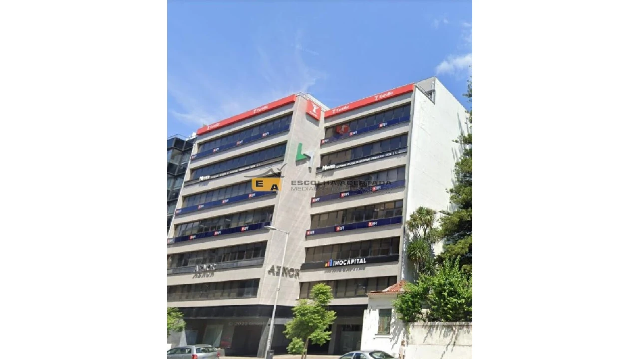 Escritório para Arrendamento em Lordelo do Ouro e Massarelos Foto 1