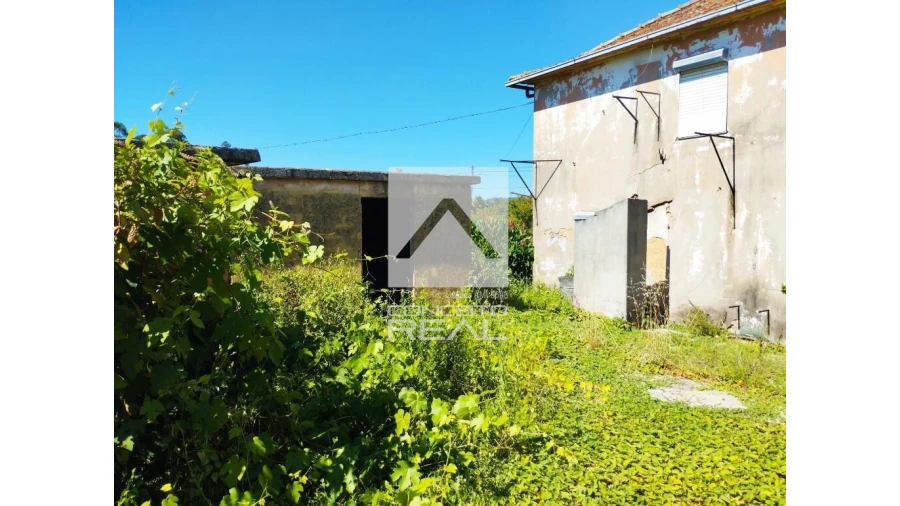 Moradia T3 para Venda em Pinheiro da Bemposta, Travanca e Palmaz