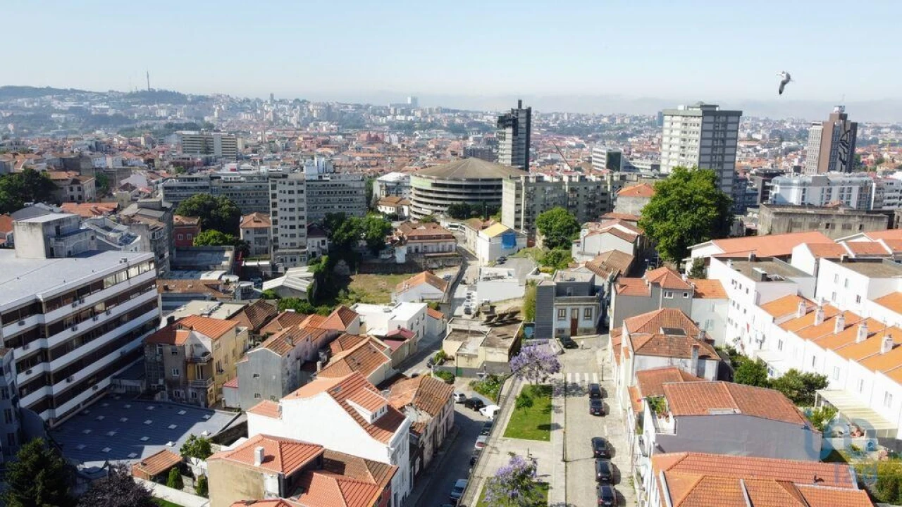 Apartamento T2 para Venda em Cedofeita, Santo Ildefonso, Sé, Miragaia, São Nicolau e Vitória Foto 10