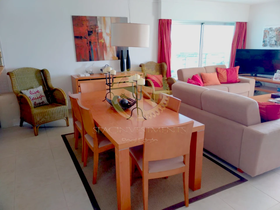 Apartamento T2 para Venda em Portimão Foto 3